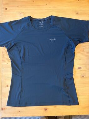 Rab Sonic Ultra Tee women’s US L UK 14 hike run bike light airy travel excellent